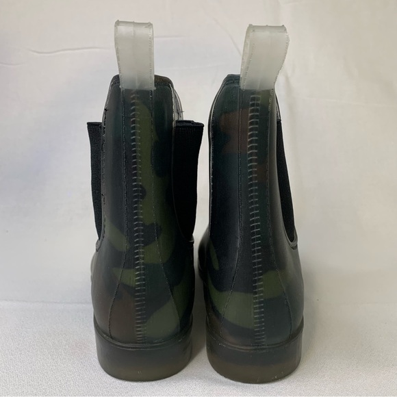 J Crew Matte Chelsea Rubber Rain Boot 7 Camo Green - Picture 9 of 15